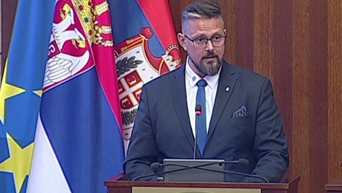 MIR BOŽJI U SRCIMA I DOMOVIMA: Čestitka Balinta Juhasa, predsednika Skupštine Vojvodine MIR BOŽJI U SRCIMA I DOMOVIMA: Čestitka Balinta Juhasa, predsednika Skupštine Vojvodine