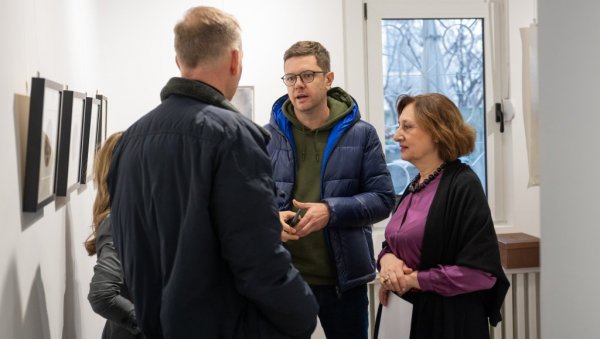 УМЕТНОСТ ЗА ЖИВОТ – ХУМАНИТАРНИ МАТИНЕ УМЕТНИКА, НЕЛЕТА И ФОНДАЦИЈЕ MOZZART У ГАЛЕРИЈИ „САЊАЈ“ УМЕТНОСТ ЗА ЖИВОТ – ХУМАНИТАРНИ МАТИНЕ УМЕТНИКА, НЕЛЕТА И ФОНДАЦИЈЕ MOZZART У ГАЛЕРИЈИ „САЊАЈ“