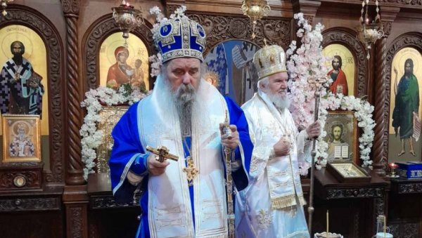 ПРОБУДИЛИ СЕ СТАРИ АУТОНОМАШИ, ХОЋЕ ДА НАМ ЦЕПАЈУ СРБИЈУ Митрополит Фотије: Држава је гарант нашег јединства и слободе ПРОБУДИЛИ СЕ СТАРИ АУТОНОМАШИ, ХОЋЕ ДА НАМ ЦЕПАЈУ СРБИЈУ Митрополит Фотије: Држава је гарант нашег јединства и слободе