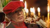 МИХИН СИН ЧЕСТИТАО БОЖИЋ Послао јаку поруку: Проведите дан у миру и радости (ФОТО) МИХИН СИН ЧЕСТИТАО БОЖИЋ Послао јаку поруку: Проведите дан у миру и радости (ФОТО)