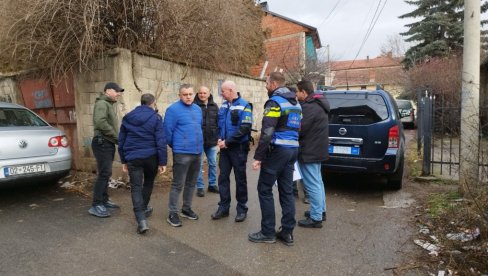 СРПСКА ЛИСТА ПОВОДОМ НАСИЛНОГ УПАДА ТЗВ. КОСОВСКЕ ПОЛИЦИЈЕ: Курти не може да натера српски народ да напусти вековна огњишта СРПСКА ЛИСТА ПОВОДОМ НАСИЛНОГ УПАДА ТЗВ. КОСОВСКЕ ПОЛИЦИЈЕ: Курти не може да натера српски народ да напусти вековна огњишта