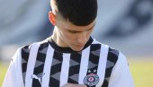 AU, KAKVA GOLČINA! Vukotić projektilom razgalio Grobare AU, KAKVA GOLČINA! Vukotić projektilom razgalio Grobare