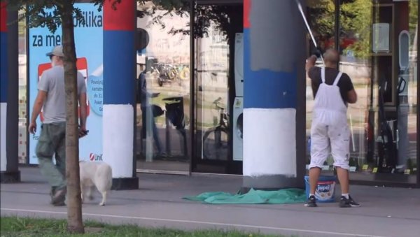 НА ТАЛАСУ ПРОТЕСТА ОТВАРАЈУ ВОЈВОДИНУ: Анализа Новости - Да ли се студентске блокаде користе као димна завеса за оживљавање сепаратизма НА ТАЛАСУ ПРОТЕСТА ОТВАРАЈУ ВОЈВОДИНУ: Анализа Новости - Да ли се студентске блокаде користе као димна завеса за оживљавање сепаратизма