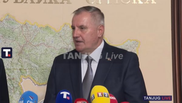 ВИШКОВИЋ ПОРУЧИО ИЗ БАЊАЛУКЕ: Шаљемо поруку мира, нема БиХ без Републике Српске ВИШКОВИЋ ПОРУЧИО ИЗ БАЊАЛУКЕ: Шаљемо поруку мира, нема БиХ без Републике Српске