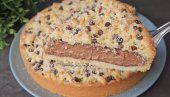 SPOLJA HRSKAVA, IZNUTRA NEODOLJIVO KREMASTA: Zimska biskvit torta (VIDEO) SPOLJA HRSKAVA, IZNUTRA NEODOLJIVO KREMASTA: Zimska biskvit torta (VIDEO)