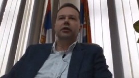 ДЕКАН ЕКОНОМСКОГ ФАКУЛТЕТА: Блокаде као када бисмо ми упадали на телевизије и блокирали њихов рад док нам се не повећају апанаже ДЕКАН ЕКОНОМСКОГ ФАКУЛТЕТА: Блокаде као када бисмо ми упадали на телевизије и блокирали њихов рад док нам се не повећају апанаже
