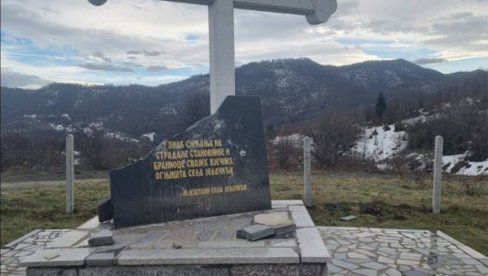 СРАМОТАН И СКАНДАЛОЗАН ЧИН: Пети пут оскрнављена спомен-плоча убијеним Србима СРАМОТАН И СКАНДАЛОЗАН ЧИН: Пети пут оскрнављена спомен-плоча убијеним Србима
