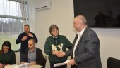 ПОМОЋ СПОРТУ: У Великом Градишту додељени уговори вредни 47 милиона динара ПОМОЋ СПОРТУ: У Великом Градишту додељени уговори вредни 47 милиона динара