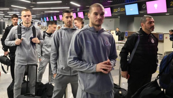 ПАРТИЗАН ОТПУТОВАО У АНТАЛИЈУ: Црно-бели у Турској играју четири пријатељске утакмице, знају се и противници ПАРТИЗАН ОТПУТОВАО У АНТАЛИЈУ: Црно-бели у Турској играју четири пријатељске утакмице, знају се и противници