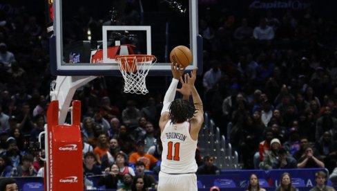 NBA: Branson i Tauns doneli pobedu NJujorku protiv Hjustona, još jedna dominantna partija Vembannjame u pobedi Sparsa