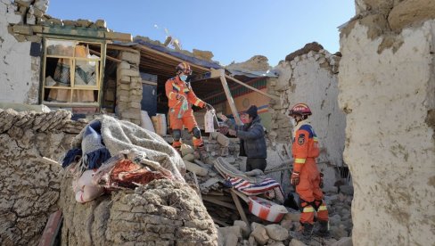 NOVI DETALJI RAZORNOG ZEMLJOTRESA NA TIBETU: Broj povređenih raste - treći dan potrage za preživelima NOVI DETALJI RAZORNOG ZEMLJOTRESA NA TIBETU: Broj povređenih raste - treći dan potrage za preživelima