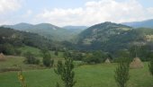 ОТАЦ И СИН СЕ СВАЂАЛИ ОКО ИМОВИНЕ: Полиција интервенисала, страдао трактор ОТАЦ И СИН СЕ СВАЂАЛИ ОКО ИМОВИНЕ: Полиција интервенисала, страдао трактор