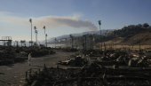 ЗБОГ ПЉАЧКАША УВЕЛИ ПОЛИЦИЈСКИ ЧАС: Ситуација у Лос Анђелесу и даље врло опасна ЗБОГ ПЉАЧКАША УВЕЛИ ПОЛИЦИЈСКИ ЧАС: Ситуација у Лос Анђелесу и даље врло опасна