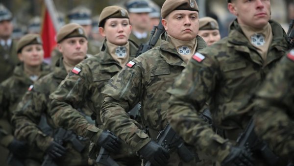 НАТО У НАЈВИШОЈ ФАЗИ ПРИПРАВНОСТИ ОД ХЛАДНОГ РАТА: Скоро 180.000 немачких војника спремно да нападне Русију НАТО У НАЈВИШОЈ ФАЗИ ПРИПРАВНОСТИ ОД ХЛАДНОГ РАТА: Скоро 180.000 немачких војника спремно да нападне Русију