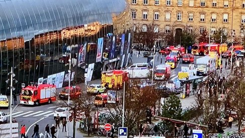 POZNATO KAKO JE DOŠLO SU SUDARA TRAMVAJA U STRAZBURU: Pedeset ljudi u bolnicama POZNATO KAKO JE DOŠLO SU SUDARA TRAMVAJA U STRAZBURU: Pedeset ljudi u bolnicama