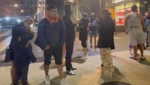 SNAŽNI ZEMLJOTRESI POGODILI MEKSIKO, STANOVNIŠTVO U PANICI! Uplašeni ljudi istrčavali iz kuća (FOTO/VIDEO) SNAŽNI ZEMLJOTRESI POGODILI MEKSIKO, STANOVNIŠTVO U PANICI! Uplašeni ljudi istrčavali iz kuća (FOTO/VIDEO)