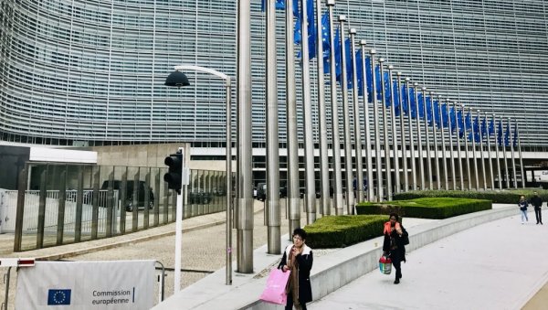 ЕУ СТРАХУЈЕ ОД ОБЈАВА ВЕЗ ПРОВЕРЕ: Најава Мете да укида фектчекинг изазвала узнемиреност у европској администрацији ЕУ СТРАХУЈЕ ОД ОБЈАВА ВЕЗ ПРОВЕРЕ: Најава Мете да укида фектчекинг изазвала узнемиреност у европској администрацији
