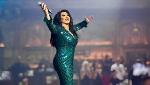 NEPROCENJIV PROVOD: Dragana Mirković pokorila Dubai, a u koncertu uživao i poznati fudbaler (FOTO/VIDEO) NEPROCENJIV PROVOD: Dragana Mirković pokorila Dubai, a u koncertu uživao i poznati fudbaler (FOTO/VIDEO)