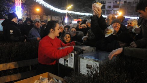BESPLATNO IĆE I PIĆE: Doček Srpske Nove godine u Kraljevu BESPLATNO IĆE I PIĆE: Doček Srpske Nove godine u Kraljevu