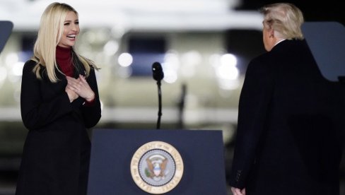 BITI PREDSEDNIK - NAJUSAMLJENIJA POZICIJA NA SVETU Ivanka Tramp: Najviše se radujem što ću moći da budem uz oca BITI PREDSEDNIK - NAJUSAMLJENIJA POZICIJA NA SVETU Ivanka Tramp: Najviše se radujem što ću moći da budem uz oca