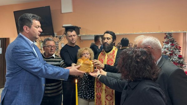 ПОШТУЈУ ТРАДИЦИЈУ: Српска нова година и Свети Василије велики прослављени и у Шапцу ПОШТУЈУ ТРАДИЦИЈУ: Српска нова година и Свети Василије велики прослављени и у Шапцу
