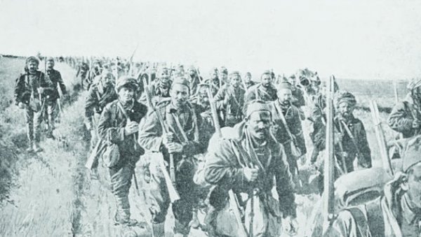 ВОЈВОДА ПУТНИК МРСИ ПОЋОРЕКОВЕ ПЛАНОВЕ: Мишићева армија је, након ослобођења Ваљева, протерала непријатеља на обалу Саве ВОЈВОДА ПУТНИК МРСИ ПОЋОРЕКОВЕ ПЛАНОВЕ: Мишићева армија је, након ослобођења Ваљева, протерала непријатеља на обалу Саве