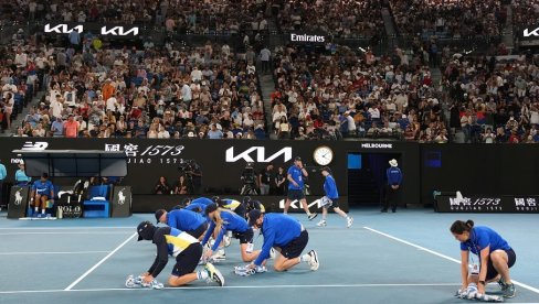 NEVEROVATNA DEŠAVANJA NA AUSTRALIJAN OPENU! Ispalo čak 12 nosilaca u muškoj konkurenciji! NEVEROVATNA DEŠAVANJA NA AUSTRALIJAN OPENU! Ispalo čak 12 nosilaca u muškoj konkurenciji!