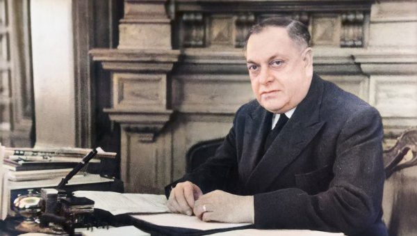 КОЛАБОРАНТ КОЈИ ЈЕ СПАСАО СТОТИНЕ ХИЉАДА ИЗБЕГЛИЦА: Прослављени генерал вољом окупатора постаје председник Владе КОЛАБОРАНТ КОЈИ ЈЕ СПАСАО СТОТИНЕ ХИЉАДА ИЗБЕГЛИЦА: Прослављени генерал вољом окупатора постаје председник Владе