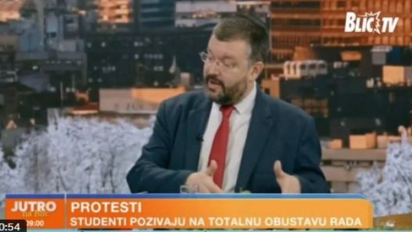 ПРОФЕСОР АНТИЋ: Блокаде и пленуми су противзаконити - Блокадери неће бити задовољни покретањем поступка јер они желе Вучићев пад (ВИДЕО) ПРОФЕСОР АНТИЋ: Блокаде и пленуми су противзаконити - Блокадери неће бити задовољни покретањем поступка јер они желе Вучићев пад (ВИДЕО)