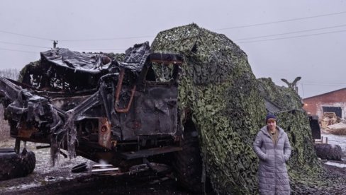 KAKO IZGLEDA UNIŠTEN LANSER S-400: Zbog ukrajinskih napada ruske snage PVO promenile taktiku (FOTO/VIDEO) KAKO IZGLEDA UNIŠTEN LANSER S-400: Zbog ukrajinskih napada ruske snage PVO promenile taktiku (FOTO/VIDEO)