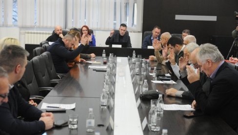 OD GRADA 12.000 DINARA: Pomoć višečlanim porodicama u Kraljevu OD GRADA 12.000 DINARA: Pomoć višečlanim porodicama u Kraljevu