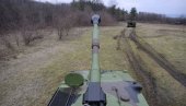 СРПСКИ БОГОВИ РАТА: Артиљерци на обуци на модерним борбеним системима (ВИДЕО/ФОТО) СРПСКИ БОГОВИ РАТА: Артиљерци на обуци на модерним борбеним системима (ВИДЕО/ФОТО)