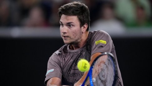 SRBIN MORA BOLJE: Miša pokušava da pronađe ritam