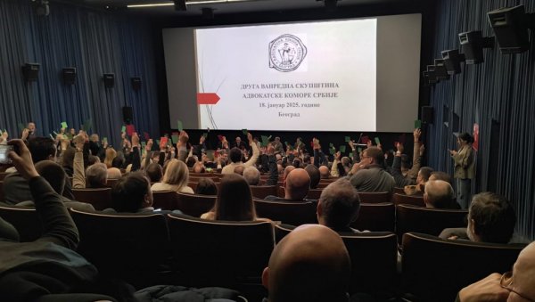 ОСТРАШЋЕНИ ПОЛИТИЧКИ ГОВОРИ АДВОКАТА: Откривамо шта се дешавало на Скупштини АКС ОСТРАШЋЕНИ ПОЛИТИЧКИ ГОВОРИ АДВОКАТА: Откривамо шта се дешавало на Скупштини АКС