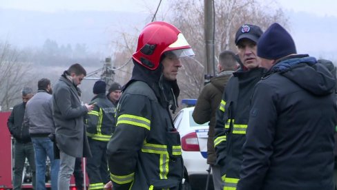 KORISNIK DOMA ZAPALIO DUŠEK I IZAZVAO POŽAR U KOM JE NASTRADAO SA JOŠ SEDAM OSOBA: Oglasio se viši javni tužilac o tragediji u Barajevu KORISNIK DOMA ZAPALIO DUŠEK I IZAZVAO POŽAR U KOM JE NASTRADAO SA JOŠ SEDAM OSOBA: Oglasio se viši javni tužilac o tragediji u Barajevu