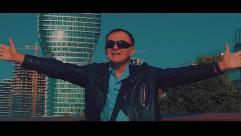 U POČETKU JE BILO SVE KAKO TREBA: Zbog spota, Mitar Mirić umalo odleteo u vazduh (FOTO/VIDEO) U POČETKU JE BILO SVE KAKO TREBA: Zbog spota, Mitar Mirić umalo odleteo u vazduh (FOTO/VIDEO)
