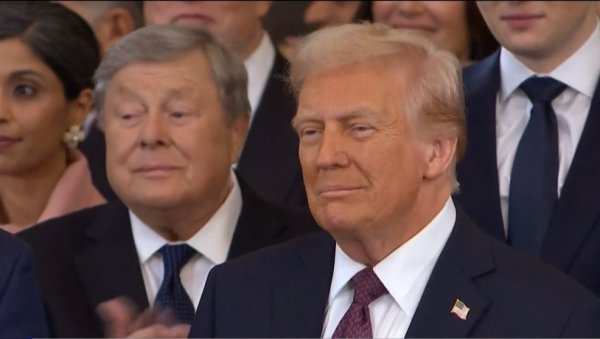 ПРЕМИЈЕР ОНТАРИЈА ПОРУЧИО ТРАМПУ: Канада није на продају ПРЕМИЈЕР ОНТАРИЈА ПОРУЧИО ТРАМПУ: Канада није на продају