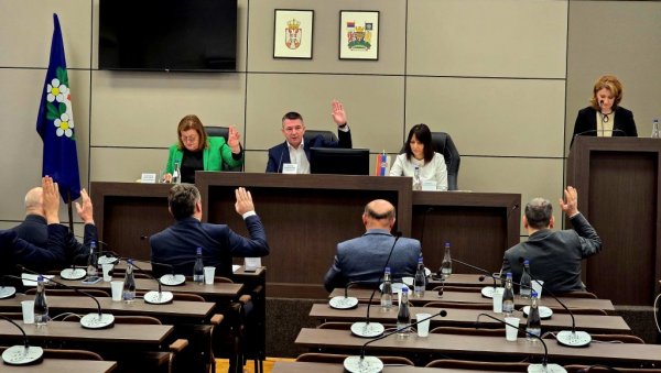 СЕЛА ЋЕ ЛЕПШЕ СИЈАТИ: Веће Општине Горњи Милановац одобрило средства за замену расвете СЕЛА ЋЕ ЛЕПШЕ СИЈАТИ: Веће Општине Горњи Милановац одобрило средства за замену расвете