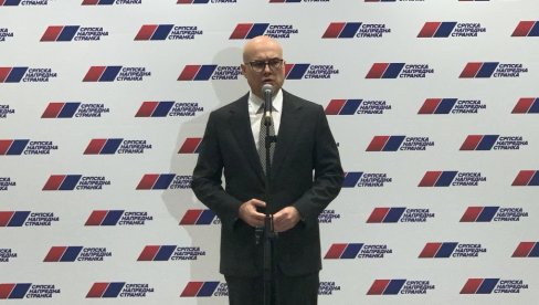 ZAVRŠENA SEDNICA GLAVNOG ODBORA SNS: Vučević - Podrška Srpskoj listi, kao i formiranju pokreta za narod i državu (VIDEO) ZAVRŠENA SEDNICA GLAVNOG ODBORA SNS: Vučević - Podrška Srpskoj listi, kao i formiranju pokreta za narod i državu (VIDEO)