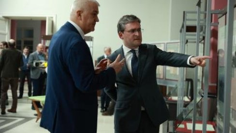 ОБЕЛЕЖЕНО 75 ГОДИНА РАДА АРХИВА ЈУГОСЛАВИЈЕ: Брига о меморији и здрављу нације ОБЕЛЕЖЕНО 75 ГОДИНА РАДА АРХИВА ЈУГОСЛАВИЈЕ: Брига о меморији и здрављу нације