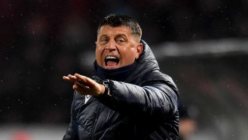 NE ZNAM ZAŠTO SE TO POTENCIRA! Vladan Milojević pred nastup FK Crvena zvezda u polufinalu Kupa Srbije u fudbalu