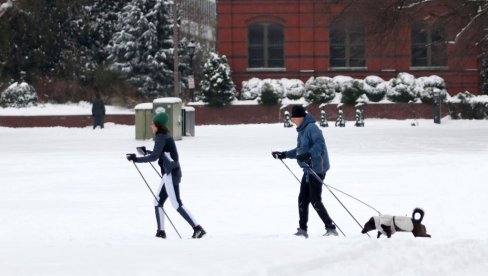 ВОЛИТЕ ДА ВЕЖБАТЕ НАПОЉУ И ТЕСТИРАТЕ ИЗДРЖЉИВОСТ? Ево до које температуре је то безбедно