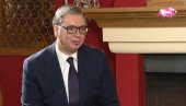 ZELENSKI ZNA POZICIJU SRBIJE: Vučić - Govorili smo o mnogim stvarima, iako je bio kratak razgovor ZELENSKI ZNA POZICIJU SRBIJE: Vučić - Govorili smo o mnogim stvarima, iako je bio kratak razgovor