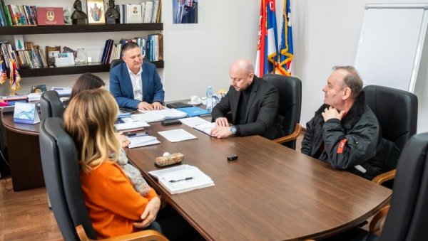 ПОМОЋ ОСОБАМА С ИНВАЛИДИТЕТОМ: Пријем грађана у општини Звездара ПОМОЋ ОСОБАМА С ИНВАЛИДИТЕТОМ: Пријем грађана у општини Звездара
