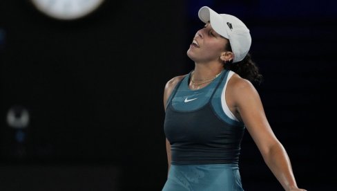MEČ SA ARINOM JE PRAVI IZAZOV, ALI SUBOTA JE U MOM MOZGU DALEKO: Kiz presrećna posle ulaska u finale Australijan opena MEČ SA ARINOM JE PRAVI IZAZOV, ALI SUBOTA JE U MOM MOZGU DALEKO: Kiz presrećna posle ulaska u finale Australijan opena