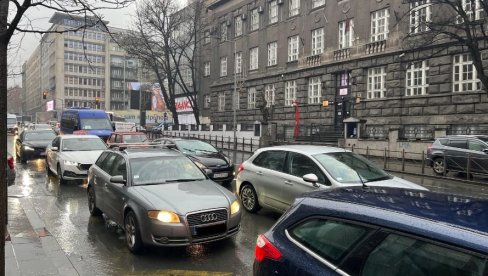 PROPAO GENERALNI ŠTRAJK: Novosti na ulicama Beograda - Srbija od jutros normalno funkcioniše, ljudi idu na posao, rade prodavnice (VIDEO) PROPAO GENERALNI ŠTRAJK: Novosti na ulicama Beograda - Srbija od jutros normalno funkcioniše, ljudi idu na posao, rade prodavnice (VIDEO)