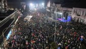ВЕЛИЧАНСТВЕНО! Погледајте нови снимак дроном са великог скупа из Јагодине (ВИДЕО) ВЕЛИЧАНСТВЕНО! Погледајте нови снимак дроном са великог скупа из Јагодине (ВИДЕО)