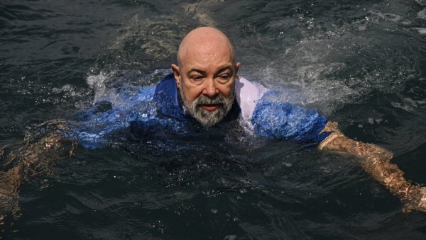 НЕМАЦ ПОСТАВИО СВЕТСКИ РЕКОРД – ЖИВЕО 120 ДАНА ПОД ВОДОМ: Несумњиво један од најекстравагантнијих постигнућа (ФОТО) НЕМАЦ ПОСТАВИО СВЕТСКИ РЕКОРД – ЖИВЕО 120 ДАНА ПОД ВОДОМ: Несумњиво један од најекстравагантнијих постигнућа (ФОТО)