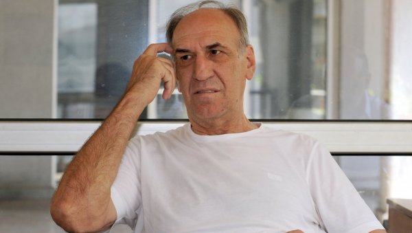 ОГЛАСИО СЕ РЕАЛ МАДРИД: У краљевском клубу утучени због смрти Дражена Далипагића ОГЛАСИО СЕ РЕАЛ МАДРИД: У краљевском клубу утучени због смрти Дражена Далипагића