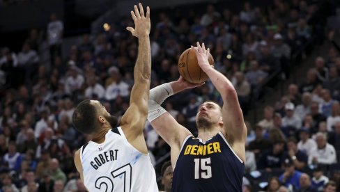 KAD VIDI JOKIĆA NIJE MU DOBRO: Najbolji defanzivac lige nema odgovor za trostrukog MVP-a